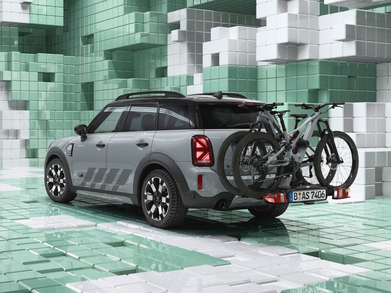 MINI Countryman Untamed Edition - accessories - rear bike rack