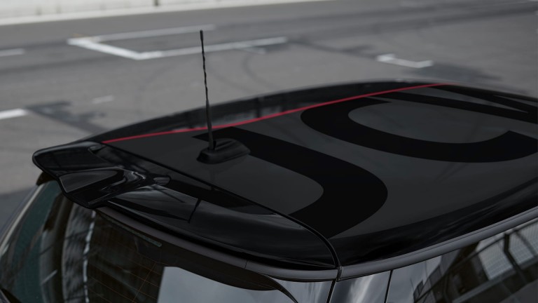 MINI John Cooper Works – JCW Roof Decor